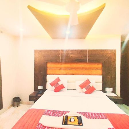 Hotel Amour By Rpi Nuova Delhi Esterno foto