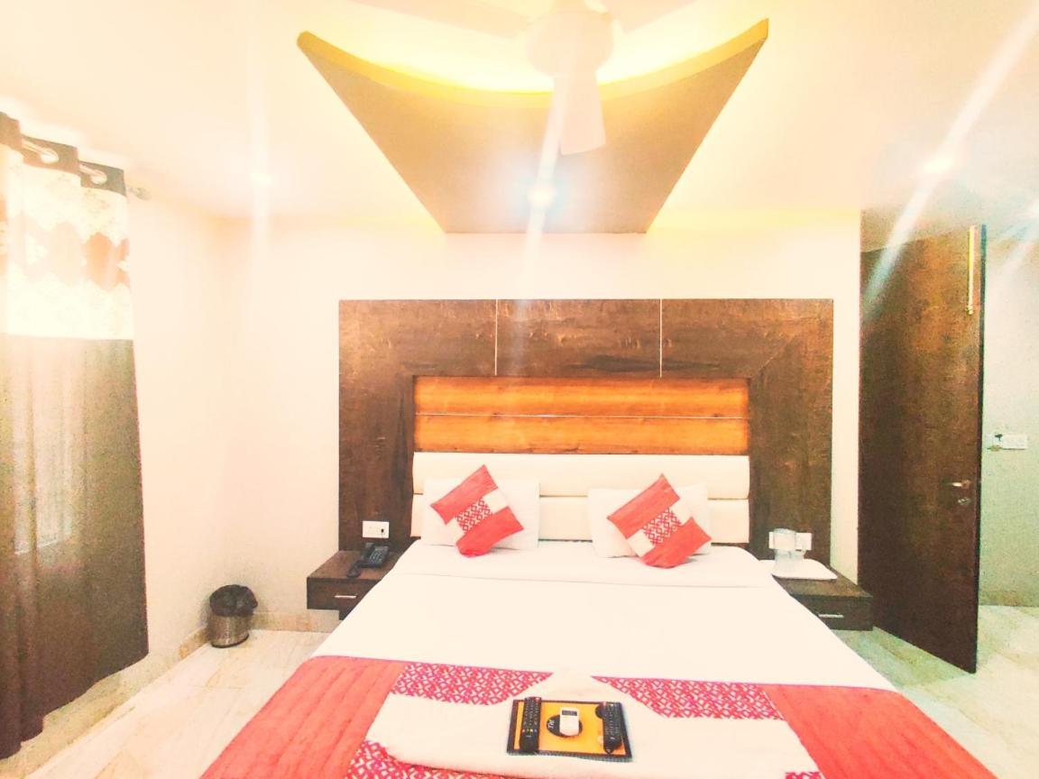 Hotel Amour By Rpi Nuova Delhi Esterno foto