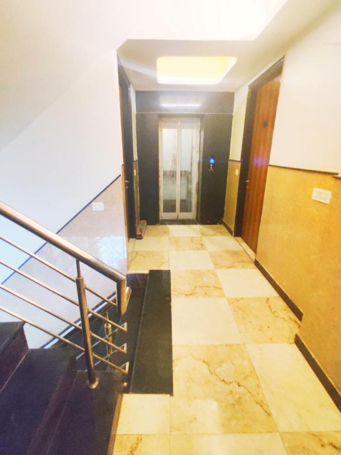Hotel Amour By Rpi Nuova Delhi Esterno foto