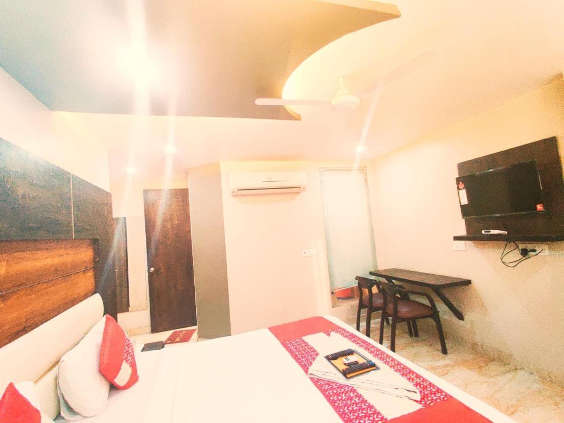 Hotel Amour By Rpi Nuova Delhi Esterno foto